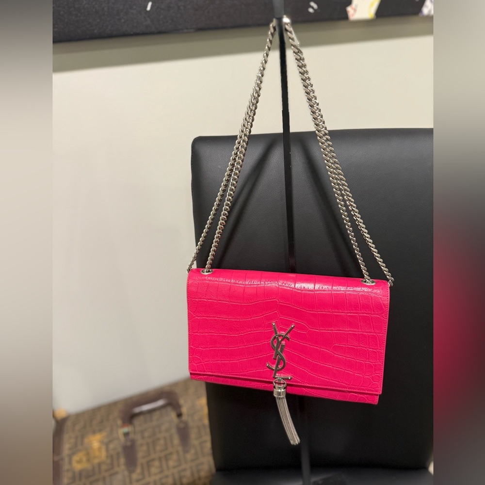 YSL Calfskin Croc Embossed Medium Classic Monogram Kate Tassel Fuchsia - Picture 3 of 13